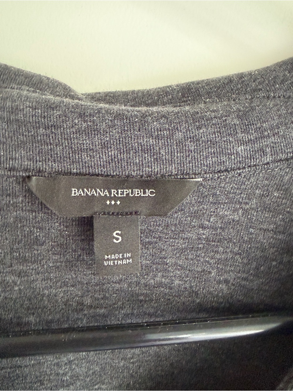 Banana Republic women’s Charcoal Gray Casual Pullover Sweatshirt - Picture 3 of 3